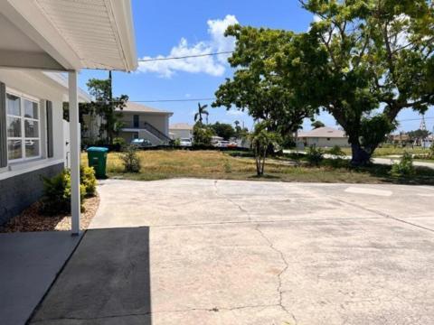 Cozy Home With One Bedroom Κέιπ Κόραλ Εξωτερικό φωτογραφία